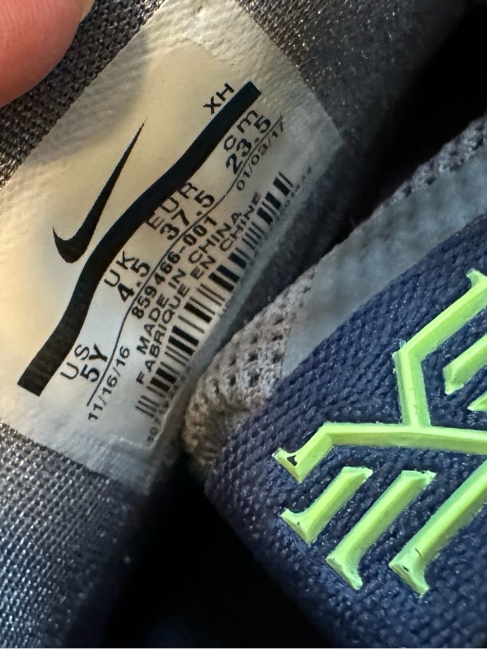 Youth 5Y Boys Sizing Kyrie Irving Nike Basketball Shoes - Cool Grey - Picture 5 of 11